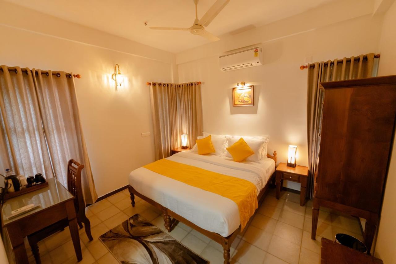 Seacoast Inn Fortkochi Fort Kochi Buitenkant foto