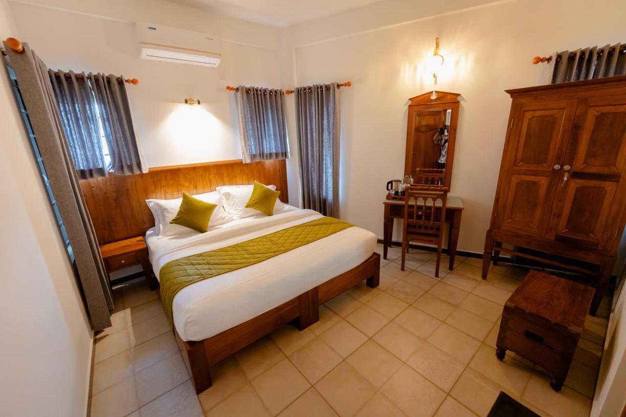Seacoast Inn Fortkochi Fort Kochi Buitenkant foto