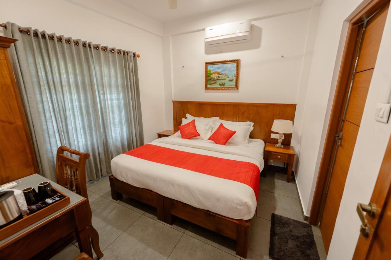 Seacoast Inn Fortkochi Fort Kochi Buitenkant foto