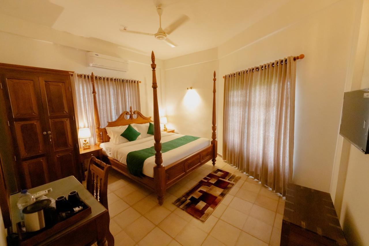 Seacoast Inn Fortkochi Fort Kochi Buitenkant foto