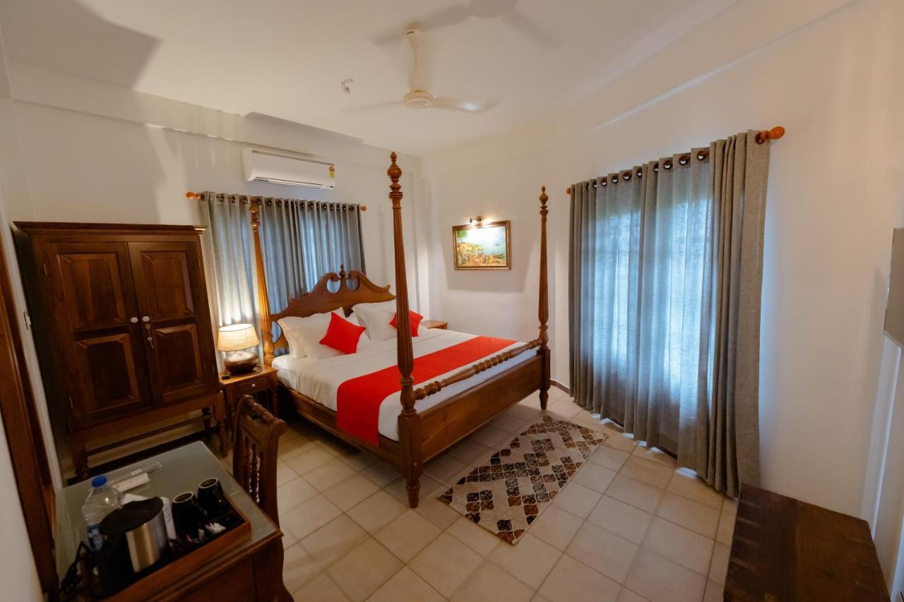 Seacoast Inn Fortkochi Fort Kochi Buitenkant foto