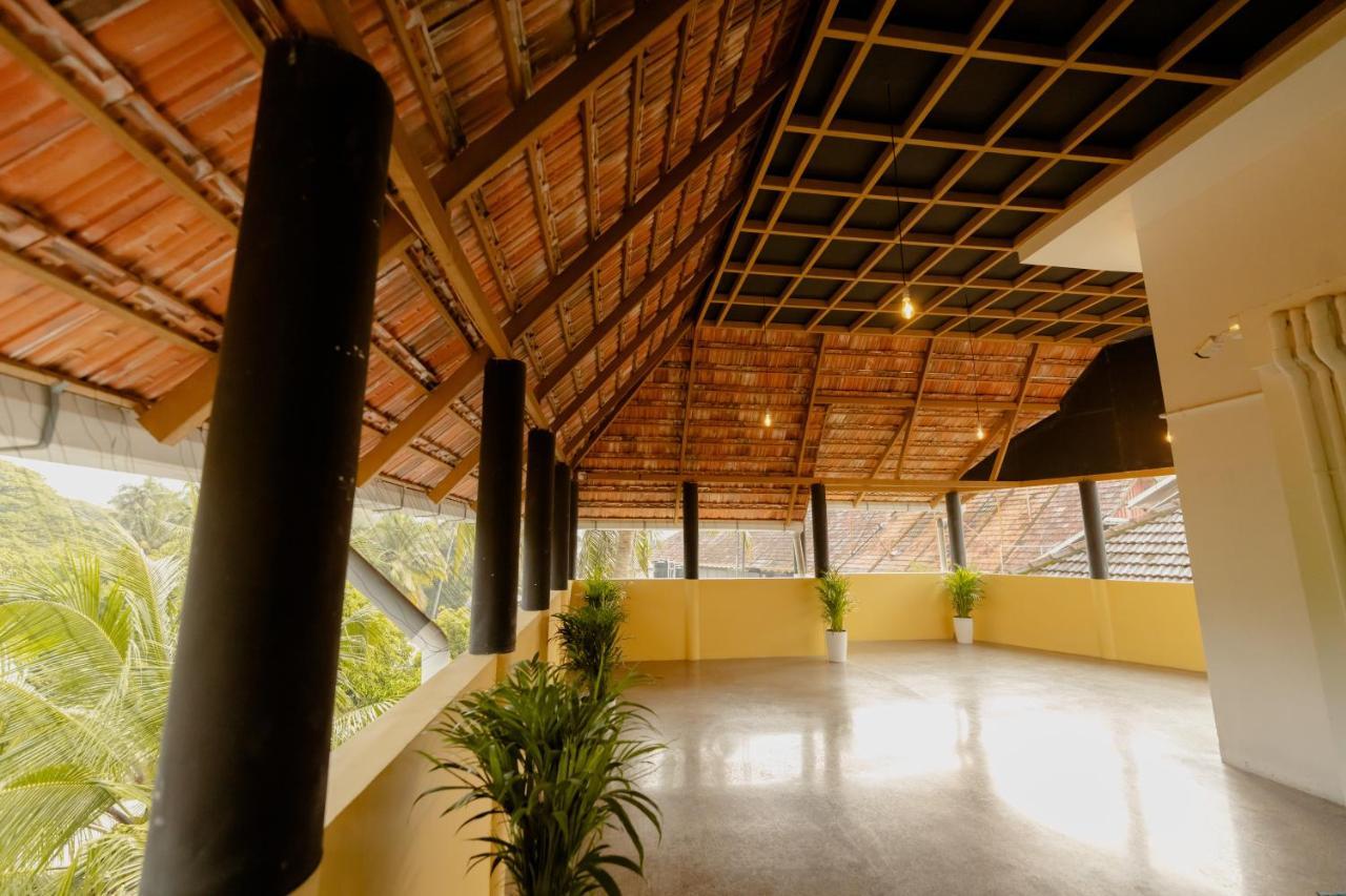 Seacoast Inn Fortkochi Fort Kochi Buitenkant foto