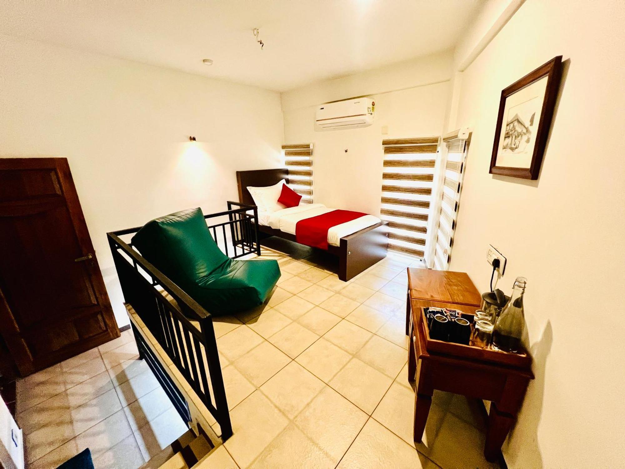 Seacoast Inn Fortkochi Fort Kochi Buitenkant foto